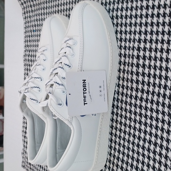 Tretorn Nylite Sneaker NWT - Picture 3 of 9